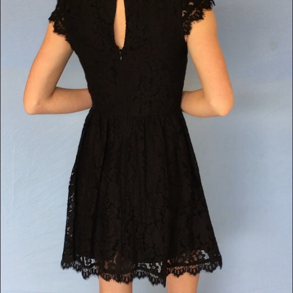 Lace Black Dress - Picture 5 of 8